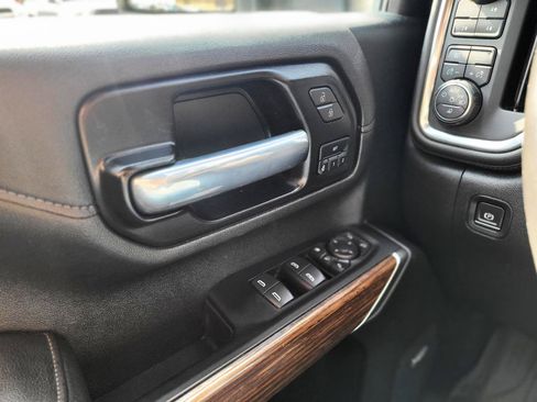 Used 2021 Chevrolet Silverado 2500 High Country AWD/4WD image 13