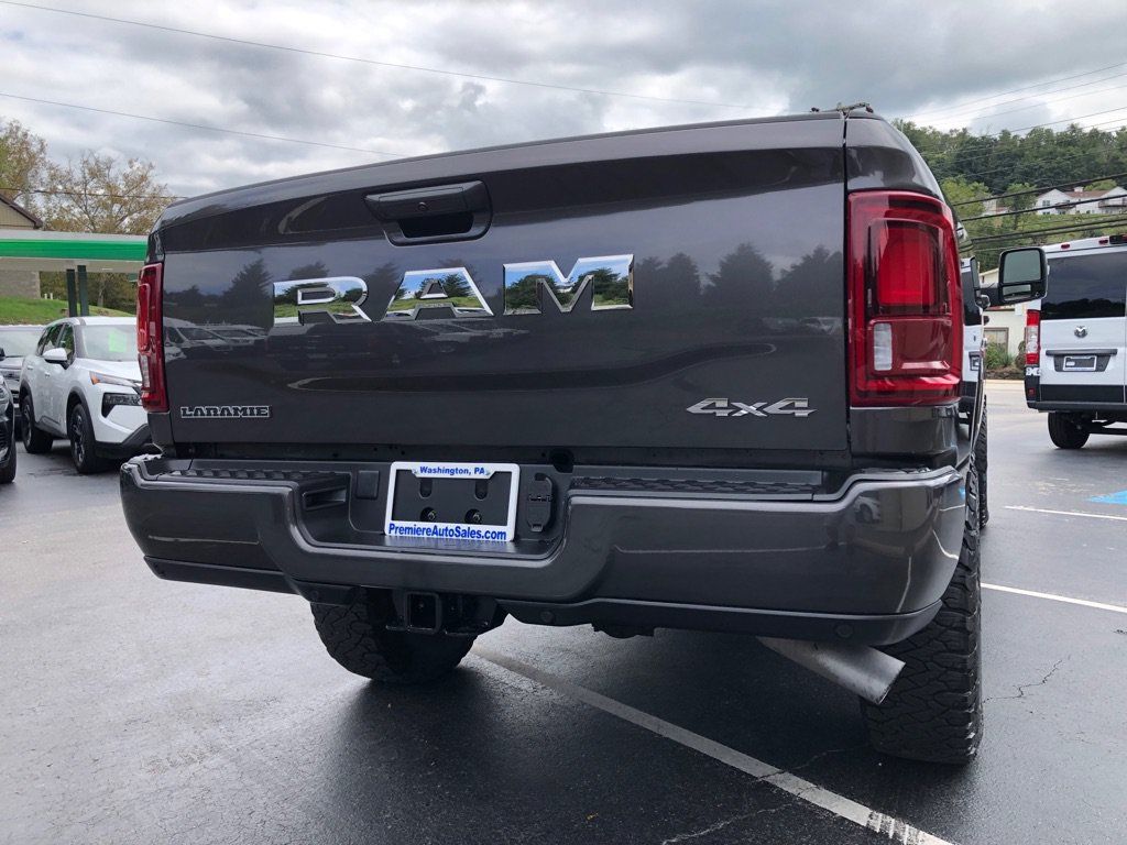 Used 2026 RAM 2500 Laramie AWD/4WD image 5