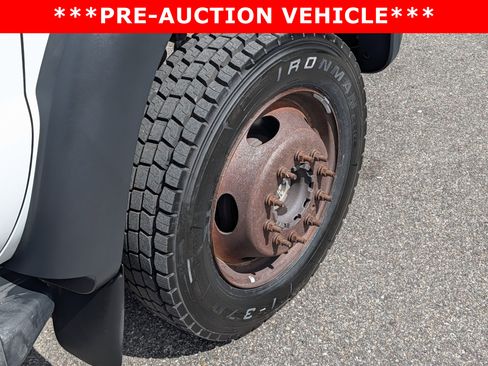 Used 2016 Ford F550 4x4 Crew Cab Super Duty image 12