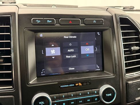 Used 2019 Ford Expedition Max Limited AWD/4WD image 30