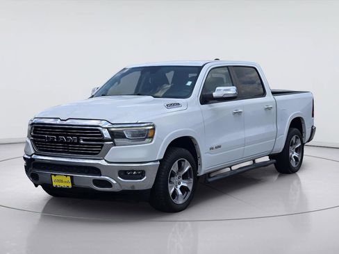 Used 2022 RAM 1500 Laramie AWD/4WD image 1