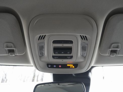 Used 2022 Buick Envision Avenir w/ Safety Package image 29