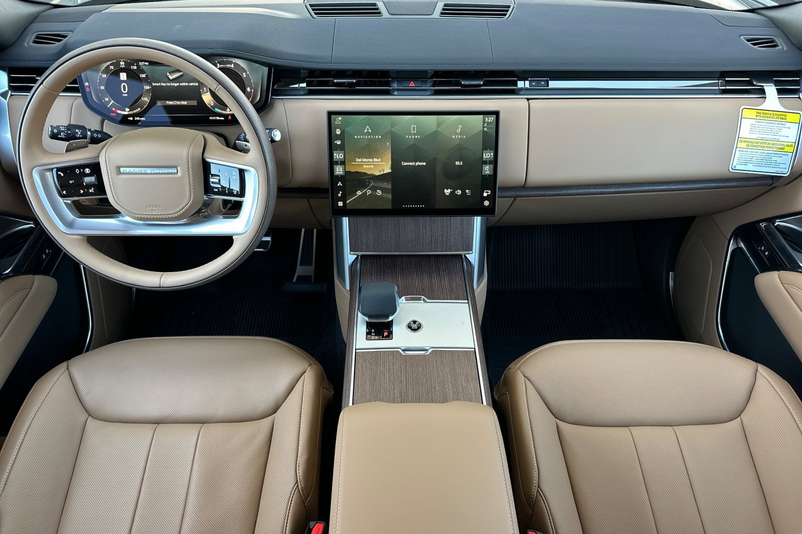 New 2026 Land Rover Range Rover Long Wheelbase SE AWD/4WD image 13