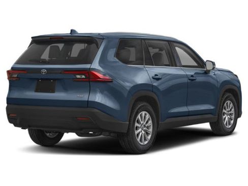 New 2026 Toyota Grand Highlander FWD image 2