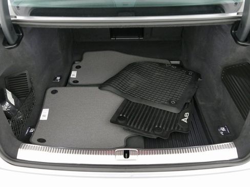 Used 2023 Audi A8 L 3.0T w/ Executive Package image 29