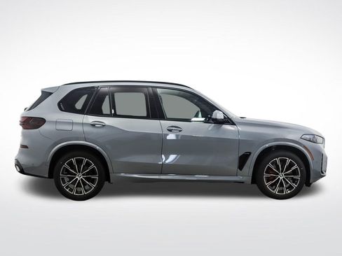 New 2026 BMW X5 xDrive40i w/ M Sport Package AWD/4WD image 6