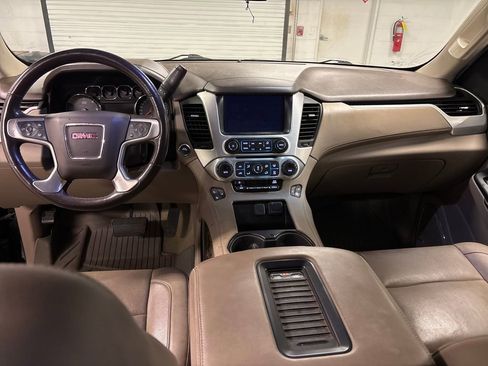 Used 2017 GMC Yukon SLT w/ Open Road Package image 30