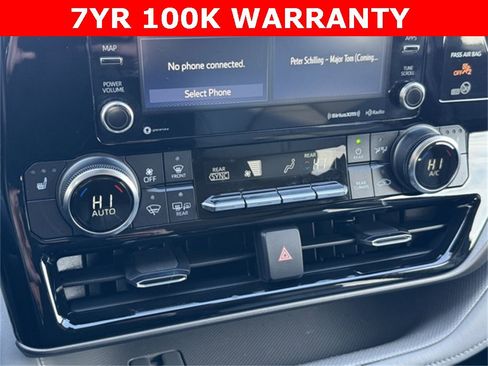 Certified 2022 Toyota Highlander XLE image 15