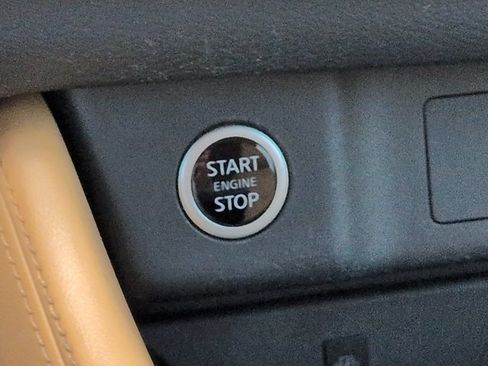 Used 2023 Nissan Rogue Platinum w/ Platinum Premium Package AWD/4WD image 31