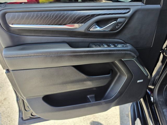 Used 2023 GMC Yukon Denali RWD image 18