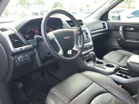 Used 2014 GMC Acadia SLT image 12