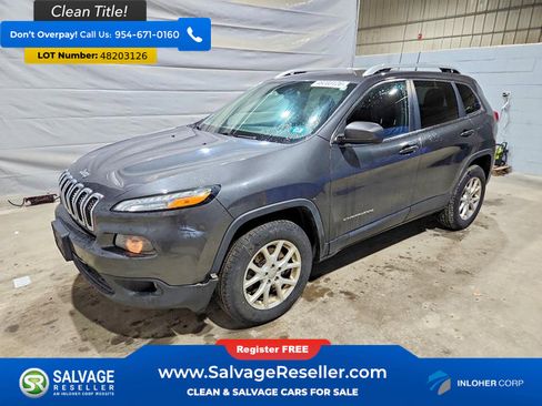 Used 2016 Jeep Cherokee Latitude w/ Cold Weather Group AWD/4WD image 1