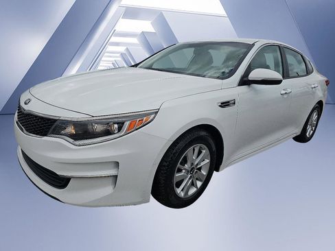 Used 2017 Kia Optima LX image 1