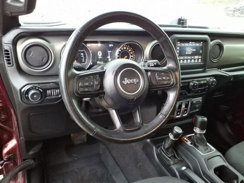 Used 2021 Jeep Wrangler Sport AWD/4WD image 19