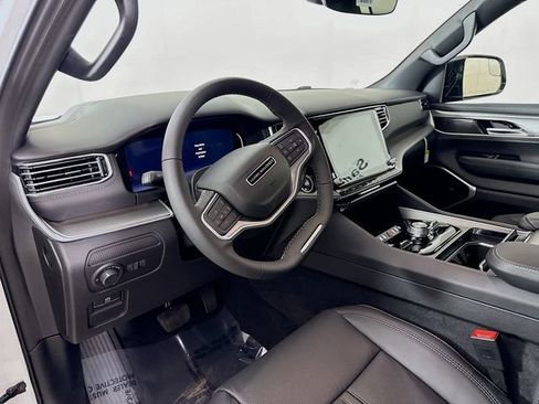 New 2026 Jeep Grand Wagoneer Limited AWD/4WD image 9