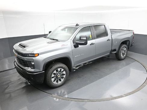 New 2025 Chevrolet Silverado 2500 Custom w/ Custom Value Package image 18