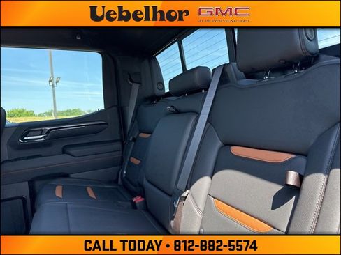 Used 2024 GMC Sierra 1500 AT4 w/ Technology Package image 18