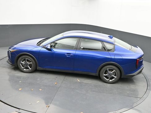 Used 2025 Kia K4 LXS image 41