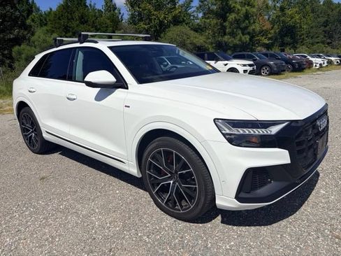 Used 2023 Audi Q8 Premium Plus w/ Premium Plus Package AWD/4WD image 3