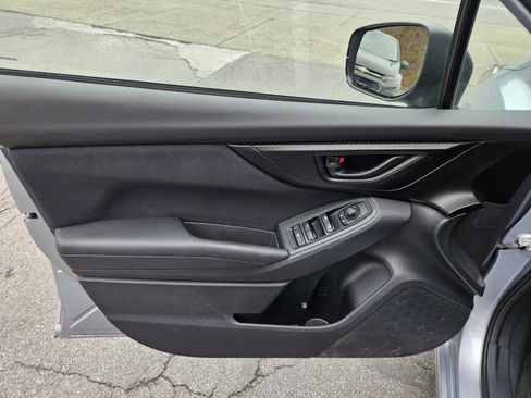 Used 2018 Subaru Impreza 2.0i AWD/4WD image 22