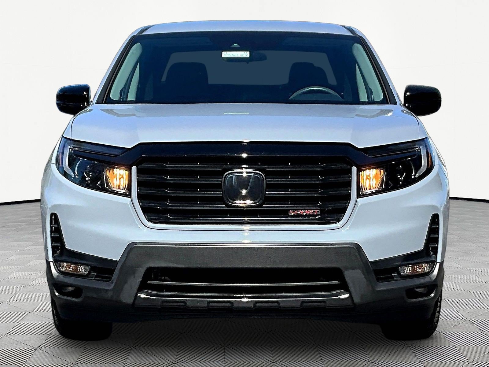 Used 2023 Honda Ridgeline Sport image 2