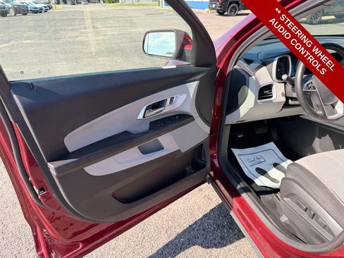 Used 2017 Chevrolet Equinox LT w/ Convenience Package FWD image 13