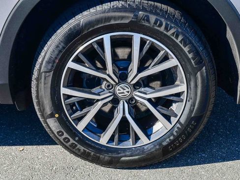Used 2021 Volkswagen Tiguan S image 12
