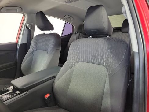 Used 2025 Toyota Camry LE w/ Convenience Package FWD image 20
