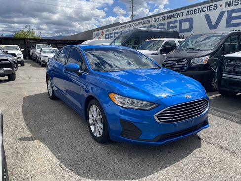 Used 2020 Ford Fusion SE image 4