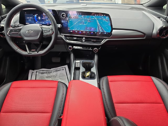 Certified 2025 Chevrolet Equinox EV RS FWD image 12