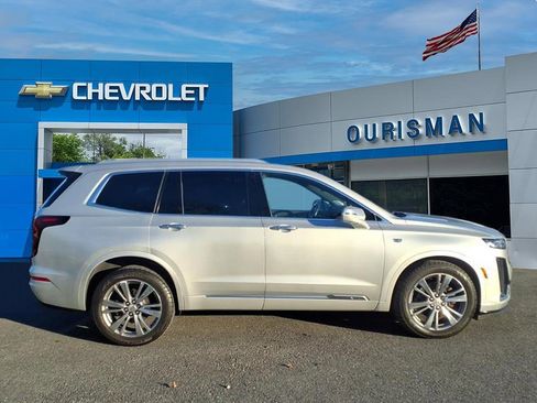 Used 2020 Cadillac XT6 Premium Luxury image 2