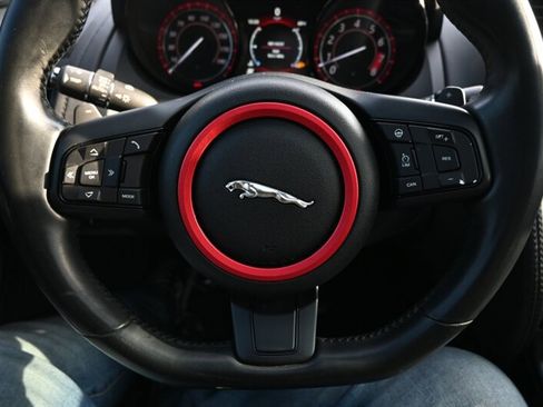 Used 2016 Jaguar F-TYPE S image 31