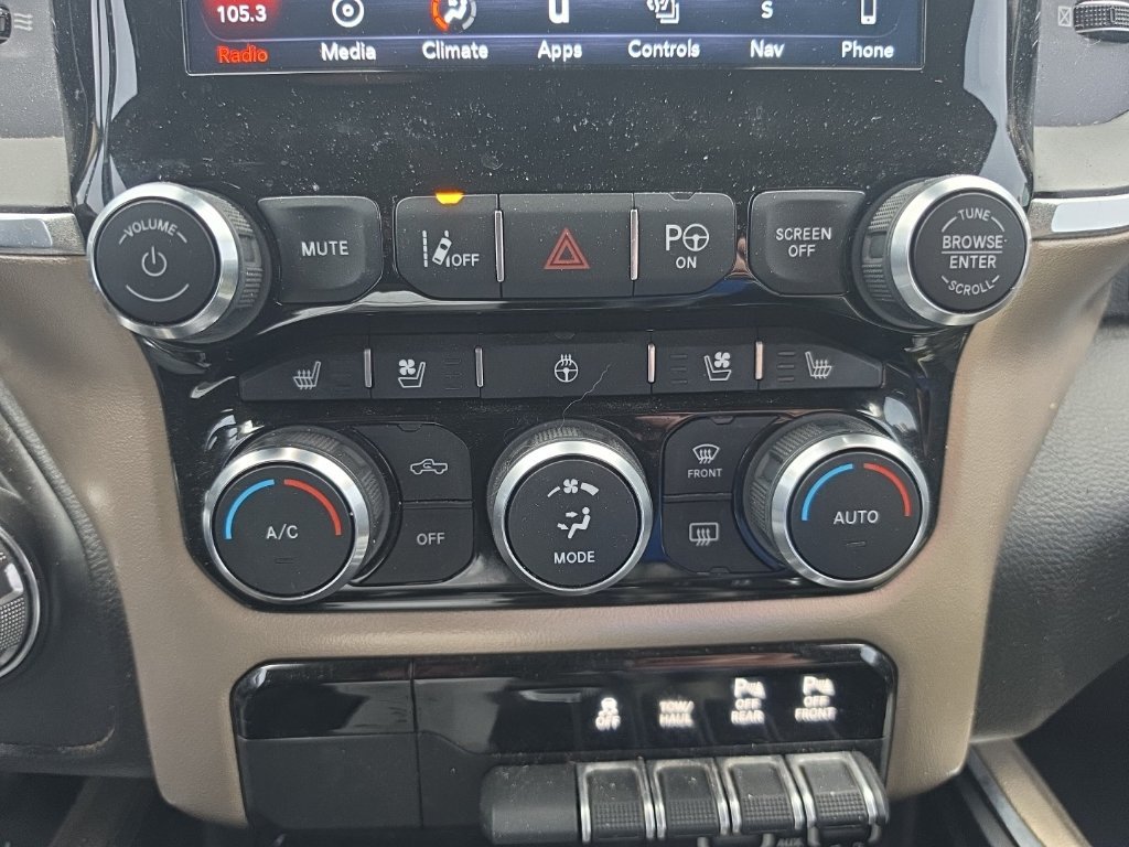 Used 2019 RAM 1500 Laramie RWD image 29