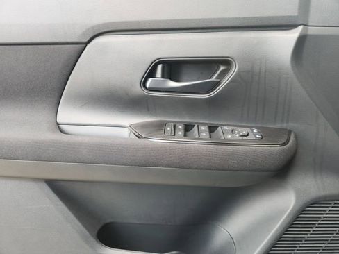 New 2026 Nissan Kicks S image 17