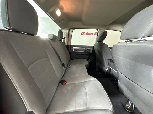 Used 2022 RAM 1500 Classic SLT RWD image 37