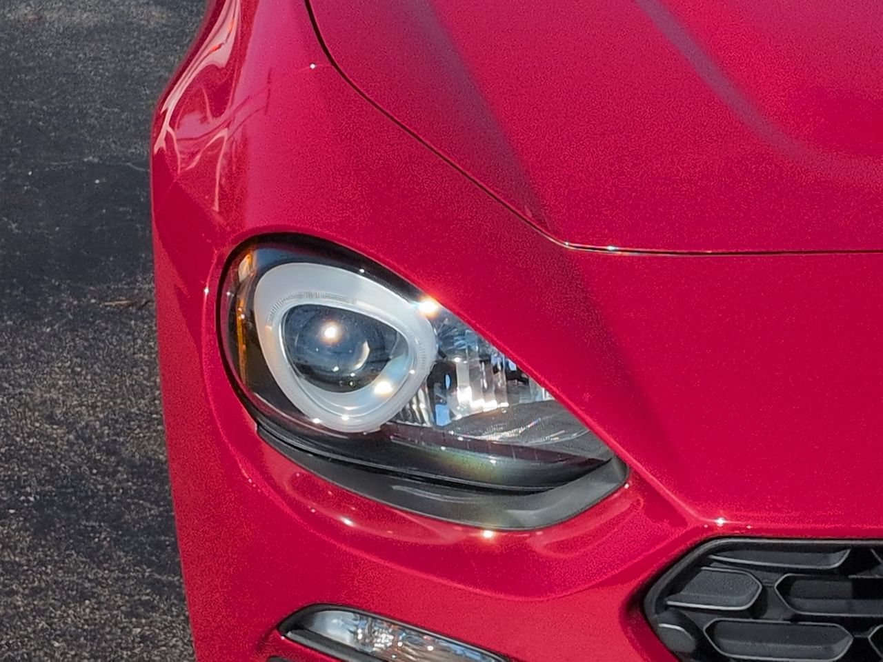 Used 2019 FIAT 124 Spider RWD image 10
