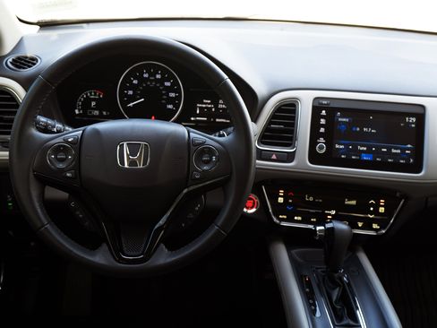 Used 2021 Honda HR-V EX-L image 19