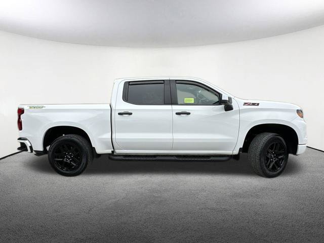 Used 2024 Chevrolet Silverado 1500 Custom w/ Turbomax Blackout Package AWD/4WD image 17