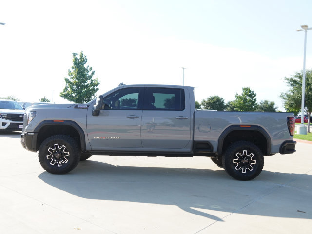 Used 2025 GMC Sierra 2500 AT4X AWD/4WD image 3