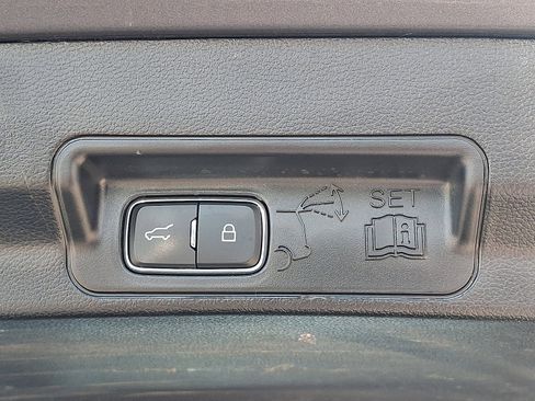 Certified 2022 Ford Explorer ST image 29