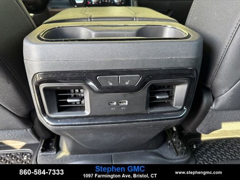 Used 2023 GMC Sierra 1500 AT4 w/ Technology Package image 11