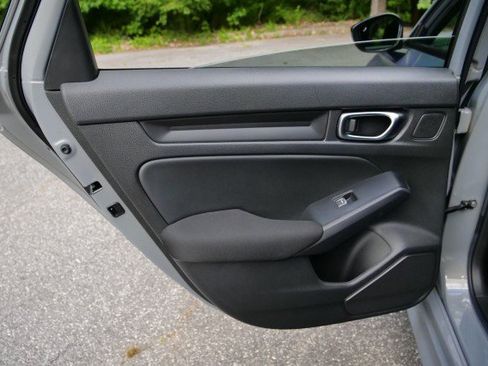 Used 2025 Honda Civic Sport image 26