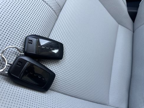 Used 2026 Toyota Camry XLE w/ Premium Plus Package FWD image 20