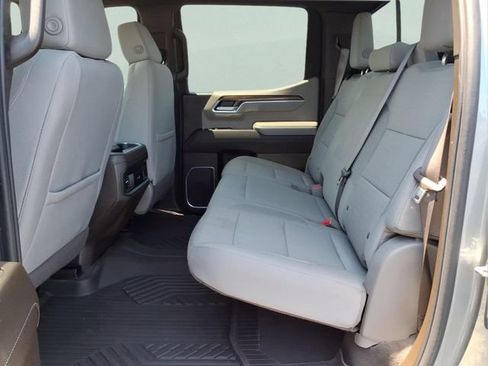 Used 2024 Chevrolet Silverado 1500 LT AWD/4WD image 21