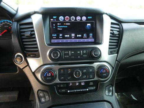 Used 2017 Chevrolet Tahoe Premier AWD/4WD image 22
