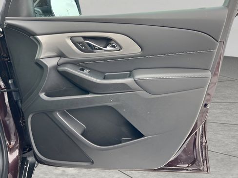 Used 2023 Chevrolet Traverse LT w/ LPO, Floor Liner Package image 37
