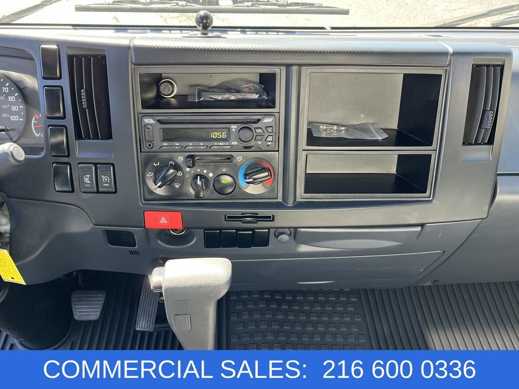 Used 2024 Isuzu NPR RWD image 21