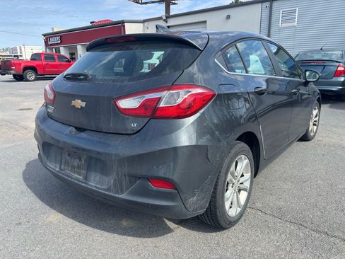 Used 2019 Chevrolet Cruze LT image 6