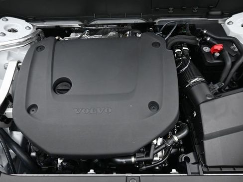 New 2026 Volvo XC90 B6 Ultra w/ Protection Package image 37