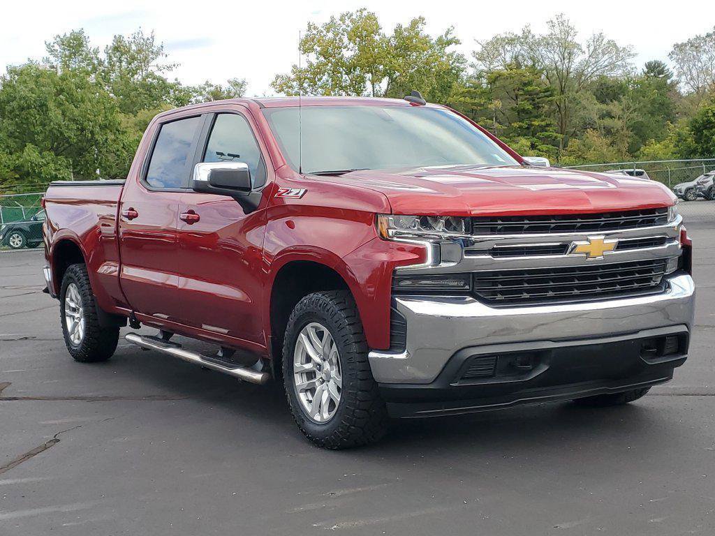 Used 2021 Chevrolet Silverado 1500 LT w/ Z71 Off-Road Package AWD/4WD image 2